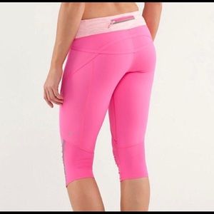 Lululemon Pace Crop Leggings 💋 Pinkalicious